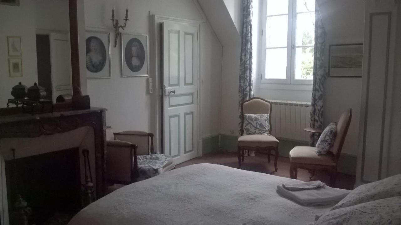 Le Chevalier D'Eon Panzió Tonnerre Kültér fotó